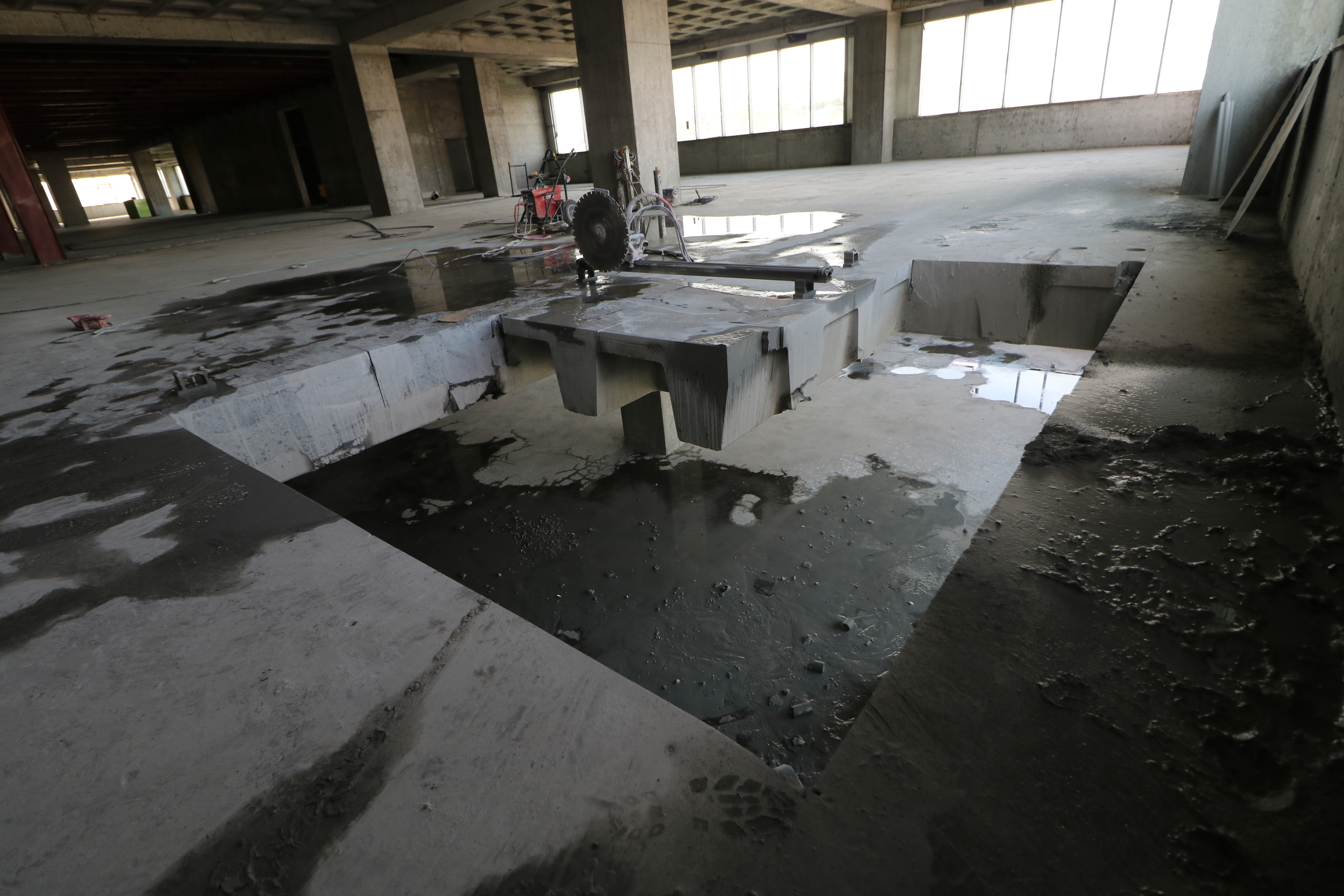 Testere ile Zemin Kesme